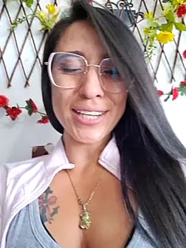 VALERY-94 live cam on Stripchat