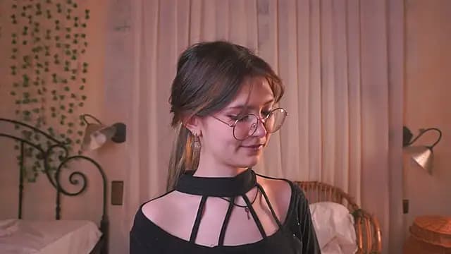 ElinorMullican live cam