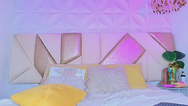 dulce_harmonny live cam