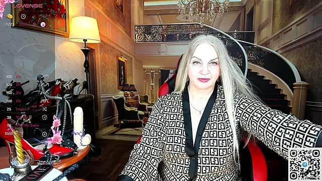 Nina_Devillle live cam