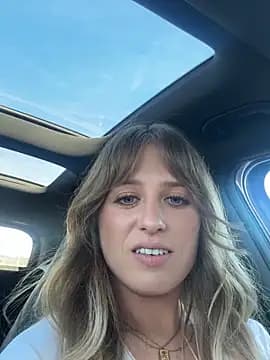 TessLively1 live cam