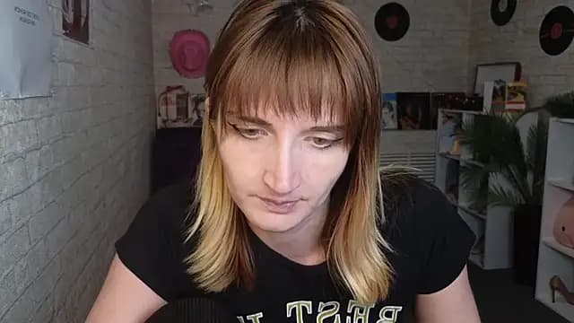 Nika_Kitten live cam