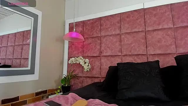 mxli_divine_ live cam