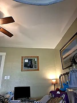 Mijaaaa12121 live cam