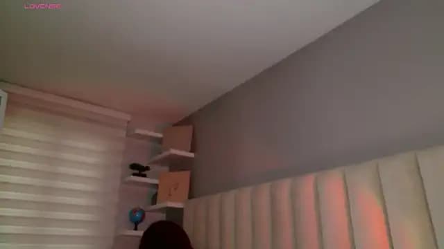 Megan_mooree_ live cam