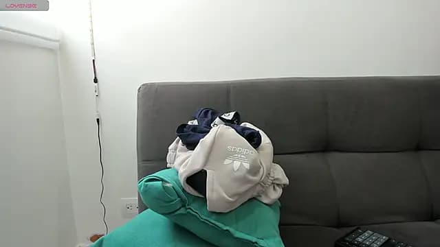 thiago_bigcock_1 live cam