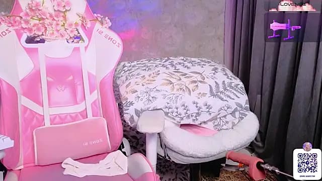 Milia_Parker live cam