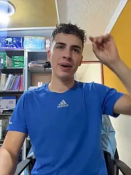 AdrianRinaldi live cam