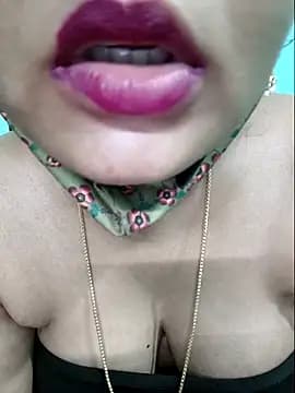 Ramya-hot-gueen live cam