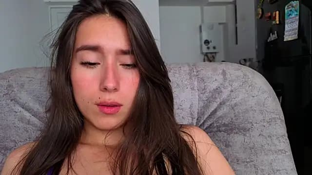 Adhara_Kitten live cam