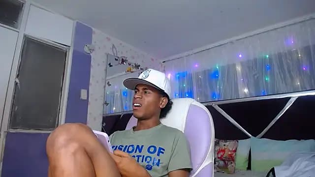 Santy_bigcock_01 live cam