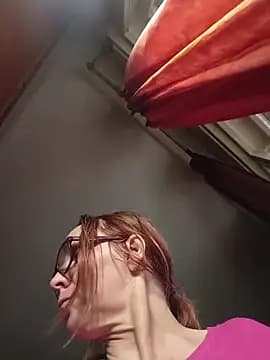 Dettybitch40 live cam