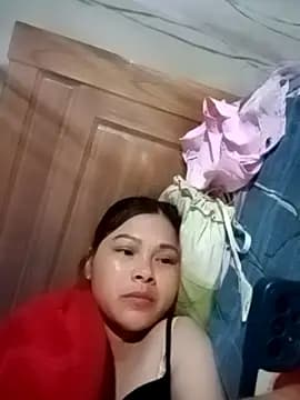 Yuki-min live cam on Stripchat