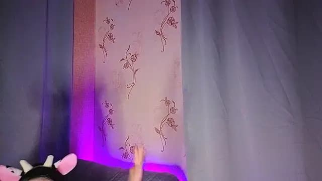 SunlitDeslre live cam