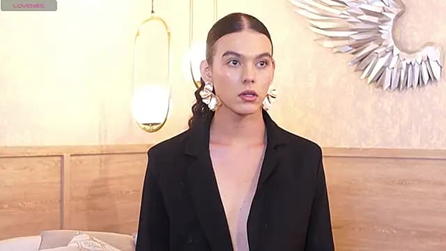 Luxa_Velvet live cam