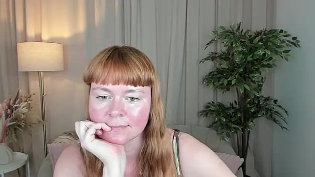 CherryMii live cam on Stripchat