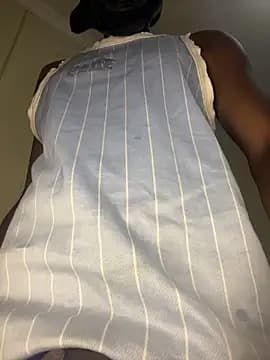 Gifttheskimaskboy014 live cam