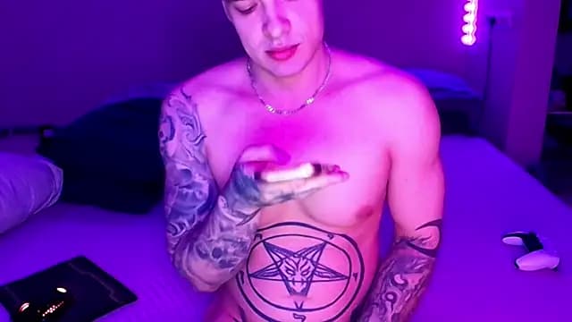 baphomet_from_ice live cam