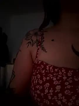 queenlo_xxx live cam