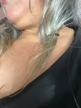 Lucy_Milf_474 live cam