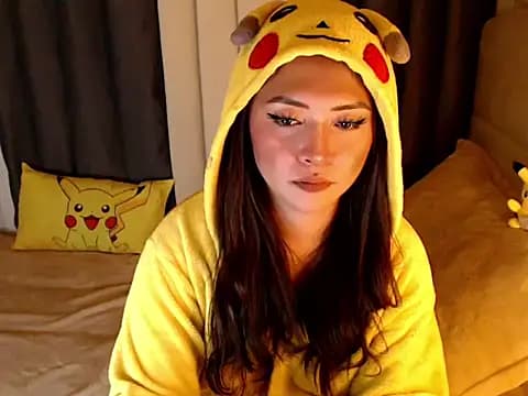 yourdevilsweettsx live cam on Stripchat