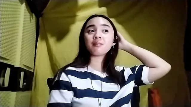 LenoraLacassagne live cam