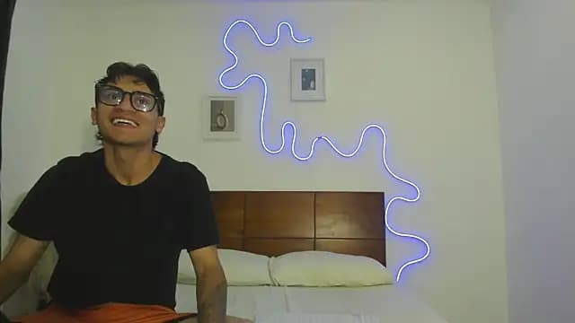 hardcoreheat_ind live cam