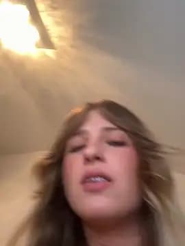 TessLively1 live cam