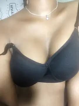 Simran_0011 live cam