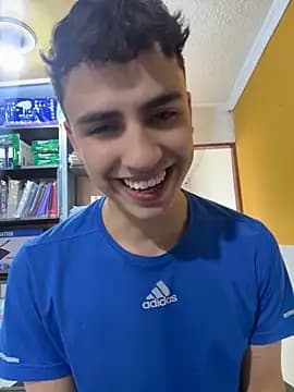 AdrianRinaldi live cam