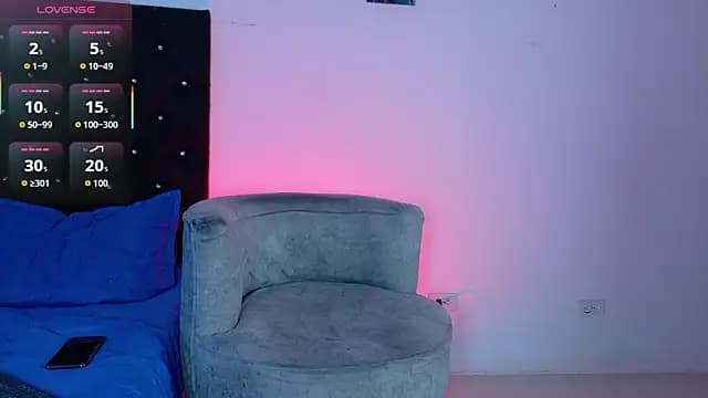 angel_kyrozz live cam