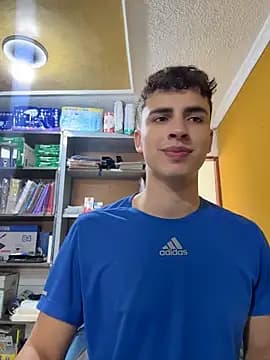 AdrianRinaldi live cam