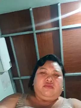 Monglan-c live cam on Stripchat