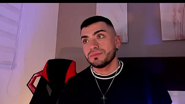 Alexander_Diazz live cam