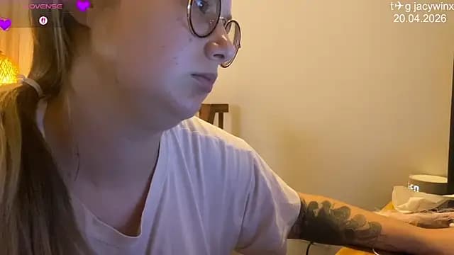 JacyWinslat live cam on Stripchat