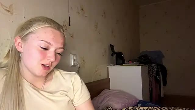 Sophia_Blonde live cam