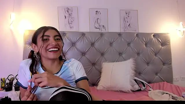 NatalyMary live cam on Stripchat