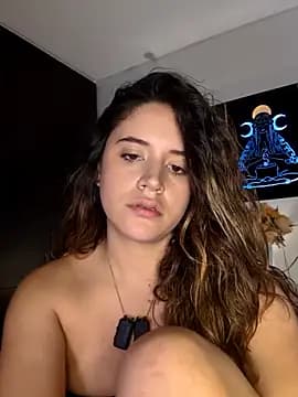 maliciaworld live cam on Stripchat