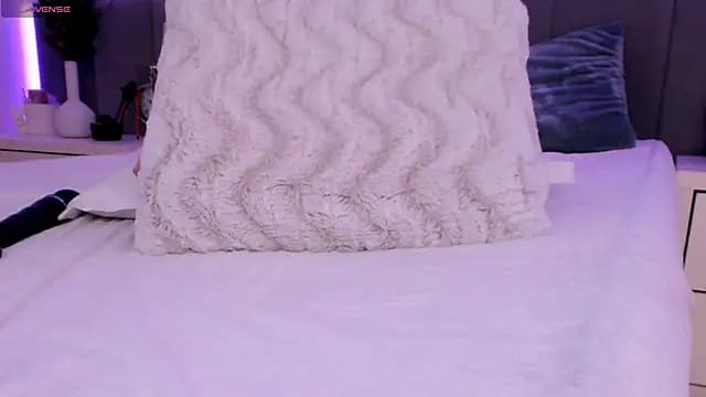 JessieePink live cam