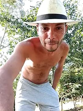 AlphaAlterX live cam on Stripchat