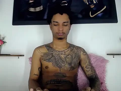 Tatoo_Noah live cam