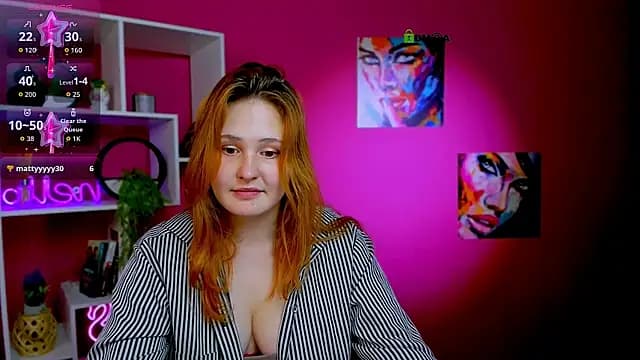 polly-cute live cam on Stripchat