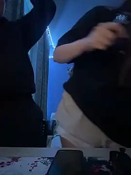 BenwithHolly live cam