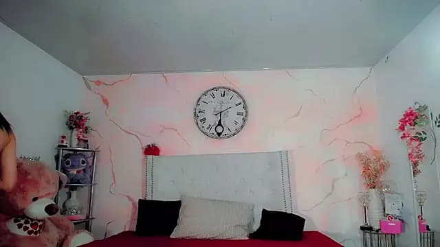 maria_camilacms live cam on Stripchat