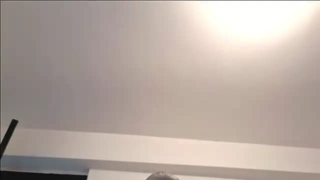 MadawiOud live cam on Stripchat