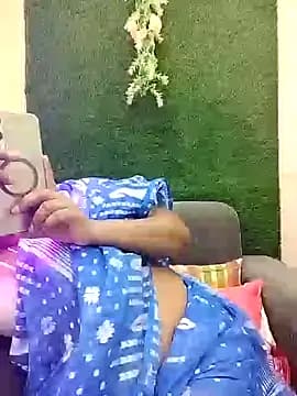 LoveLy-Soneya live cam