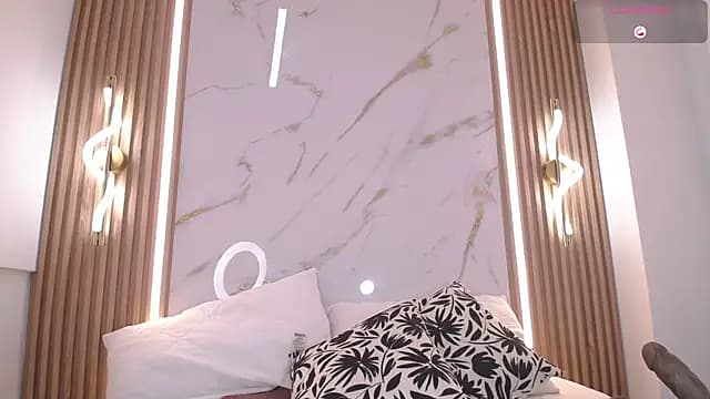 Anthonela_love_ live cam