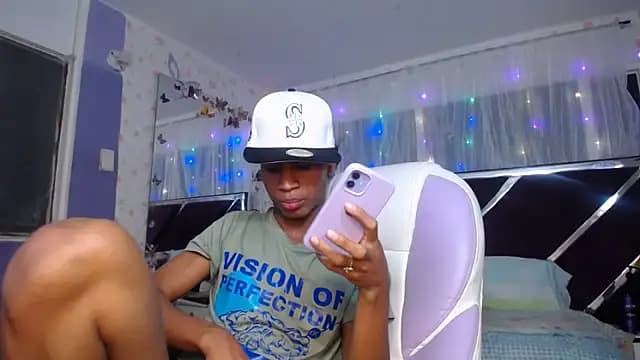 Santy_bigcock_01 live cam