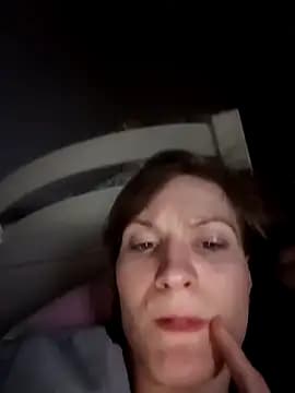 AnnieNet live cam on Stripchat