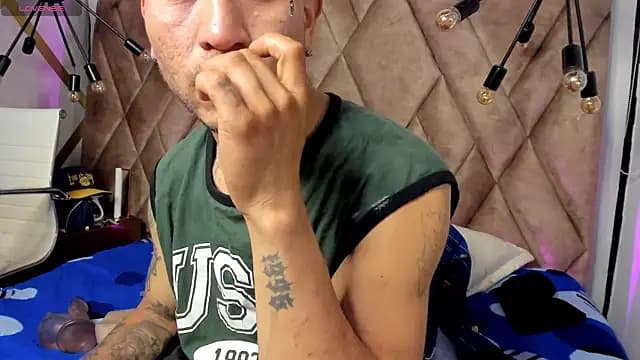 Thonixxx_mr live cam